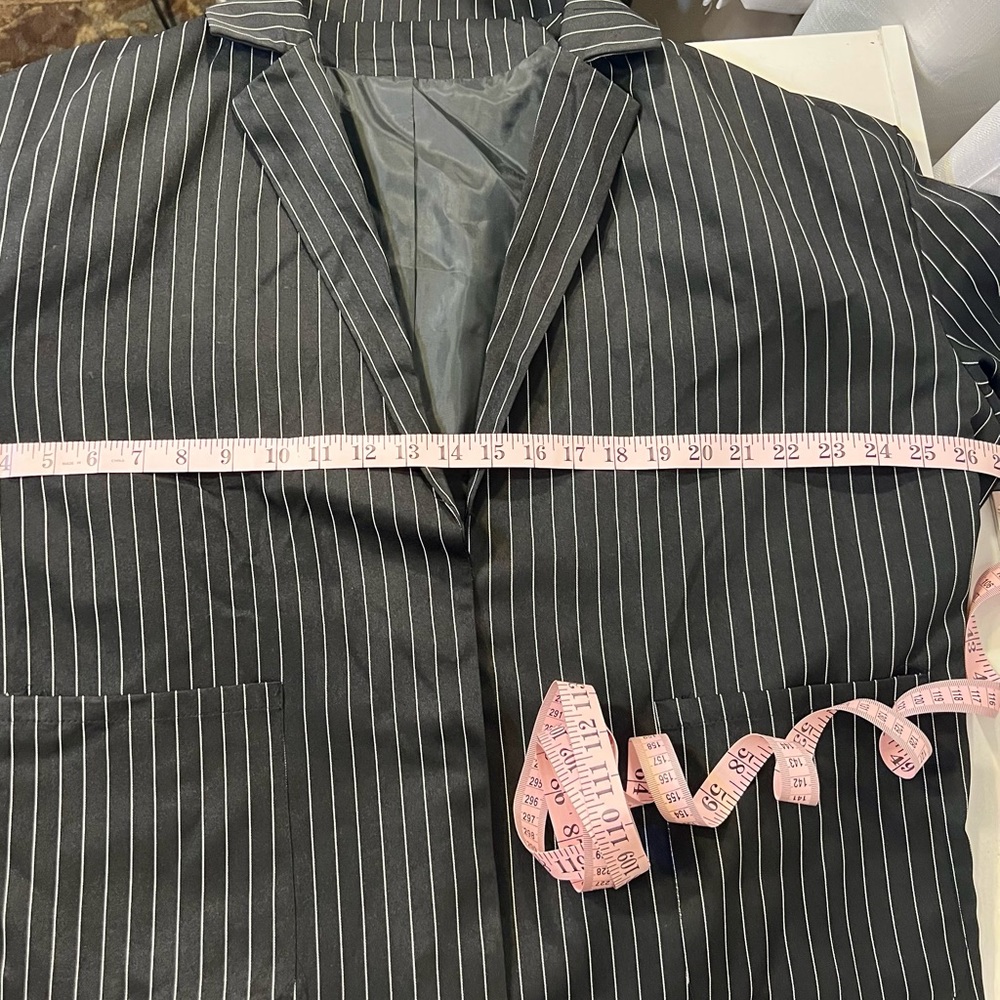 Black Pinstriped Blazer 5X - Picture 3 of 6